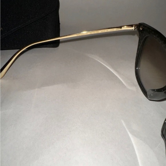 Dolce And Gabbana Sunglasses Model Dg4363 – F - Picture 3 of 7